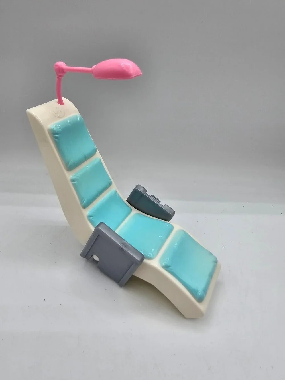 2009 replacement dentist chair from a Mattel Barbie playset
